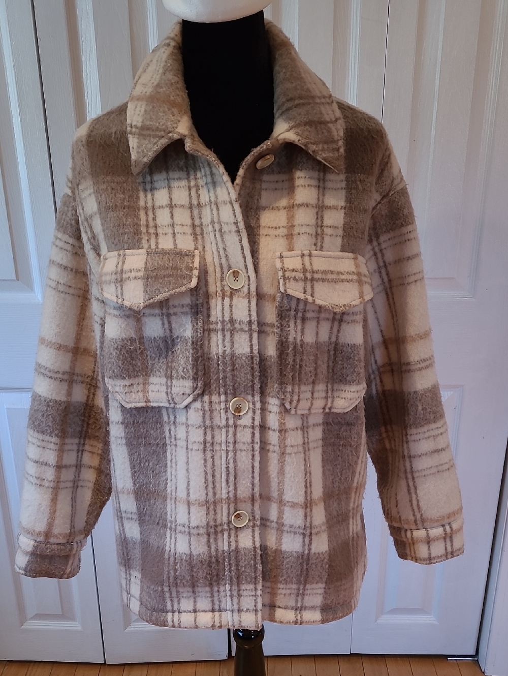 Zara Plaid Shacket Jacket in Cream and Brown